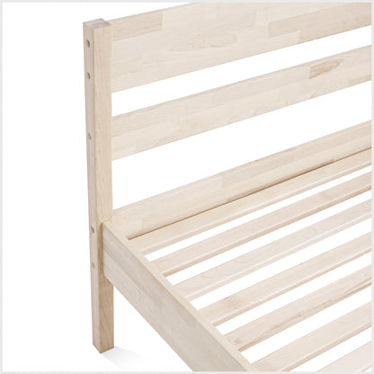 Puusänky korkealla päädyllä 90x200 sälepohjan kanssa