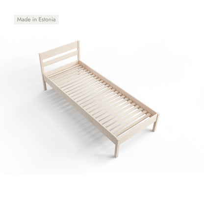 Puusänky korkealla päädyllä 90x200 sälepohjan kanssa